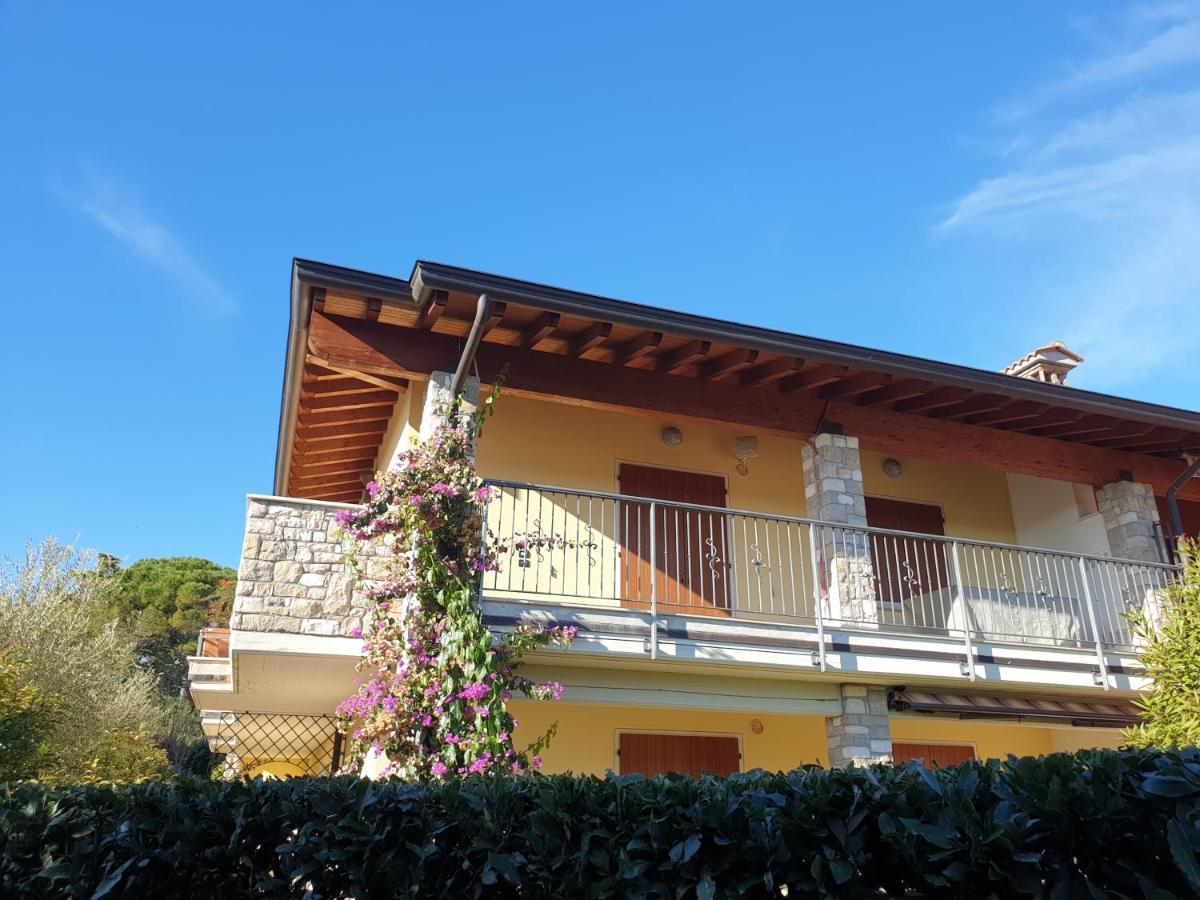La Fenice Holiday Apartment Манерба дел Гарда Екстериор снимка