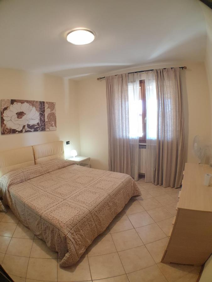 La Fenice Holiday Apartment Манерба дел Гарда Екстериор снимка